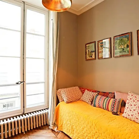 Beautiful Jardin Luxemboug Rue Ferou Apartment