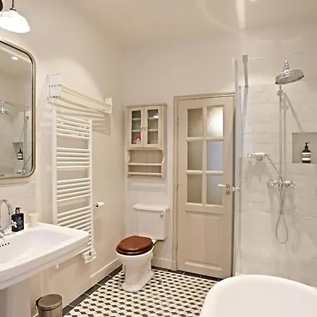 Apartment Beautiful Jardin Luxemboug Rue Ferou *